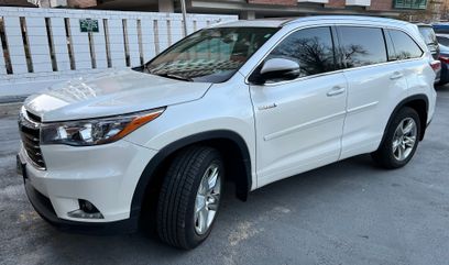 Used 2014 Toyota Highlander Limited Platinum