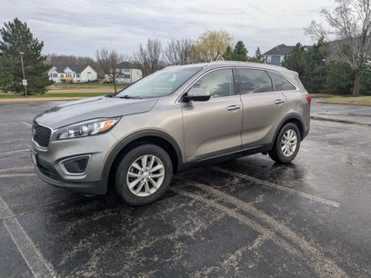 Used 2016 Kia Sorento LX w/ LX Convenience Package