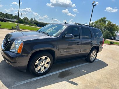 Used 2011 GMC Yukon SLE w/ Convenience Package