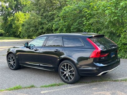 Used 2018 Volvo V90 T6 Cross Country w/ Convenience Package