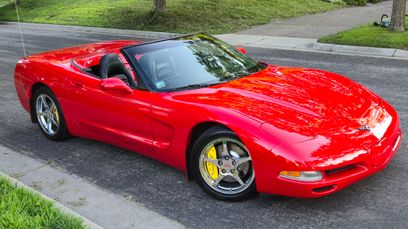 Used 1999 Chevrolet Corvette Coupe w/ Lighting Pkg