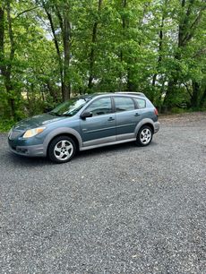 Used 2008 Pontiac Vibe w/ Preferred Package