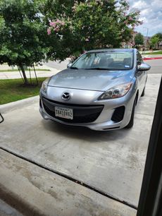 Used 2013 MAZDA MAZDA3 i SV