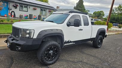 Used 2009 GMC Sierra 2500 SLE w/ Convenience Package