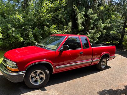 Used 1998 Chevrolet S10 Pickup LS