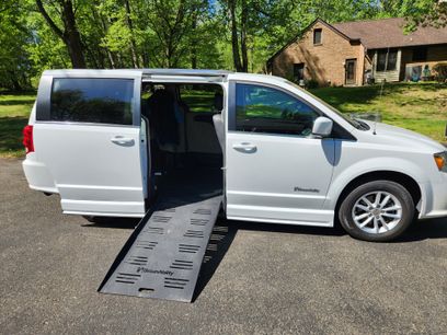 Used 2020 Dodge Grand Caravan SXT