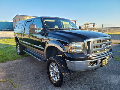 Used 2005 Ford F250 Lariat