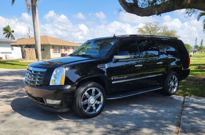 Used 2007 Cadillac Escalade ESV AWD w/ Information Package