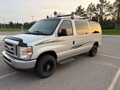 Used 2010 Ford E-350 and Econoline 350 XLT