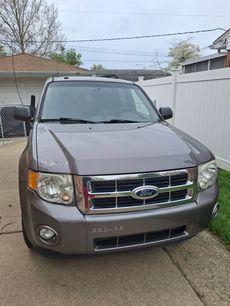 Used 2011 Ford Escape XLT