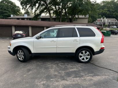 Used 2010 Volvo XC90 V8