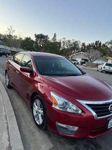 Used 2014 Nissan Altima 2.5 SV