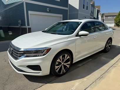 Used 2022 Volkswagen Passat 2.0T SE