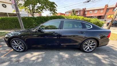 Used 2018 Volvo S90 T5 Momentum w/ Momentum Plus Package