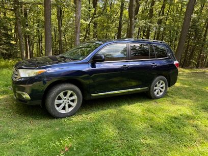 Used 2012 Toyota Highlander SE