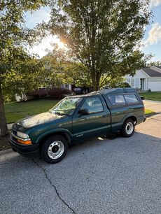 Used 1998 Chevrolet S10 Pickup 2WD Regular Cab