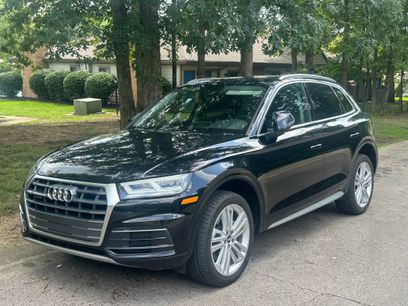 Used 2018 Audi Q5 2.0T Premium Plus w/ Premium Plus Package