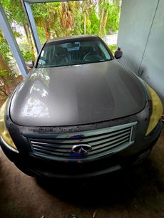 Used 2012 INFINITI G37 Journey w/ Premium Pkg