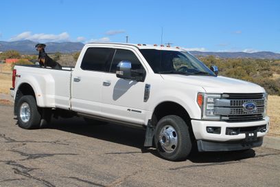 Used 2017 Ford F350 Platinum w/ Camper Package