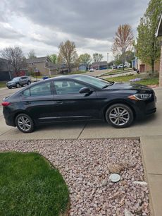 Used 2017 Hyundai Elantra SE