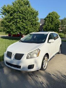 Used 2010 Pontiac Vibe w/ Preferred Package