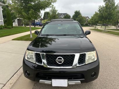 Used 2008 Nissan Pathfinder LE w/ Navigation Pkg
