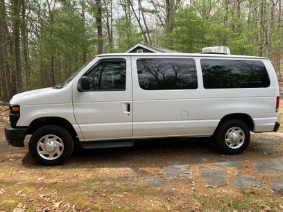 Used 2013 Ford E-150 and Econoline 150 Wagon w/ PWR Windows & Locks Group