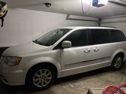 Used 2016 Chrysler Town & Country Touring
