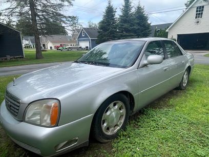 Used 2001 Cadillac De Ville Sedan w/ Comfort/Convenience Pkg