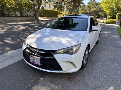 Used 2017 Toyota Camry SE