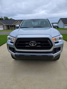 Used 2022 Toyota Tacoma SR
