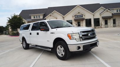 Used 2014 Ford F150 XLT w/ Equipment Group 301A Mid