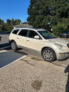 Used 2010 Buick Enclave CXL w/ Trailering Provision Package