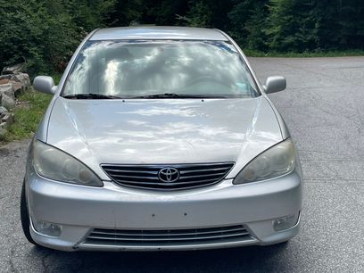 Used 2005 Toyota Camry XLE
