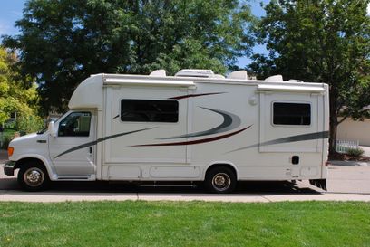 Used 2005 Ford E-450 and Econoline 450