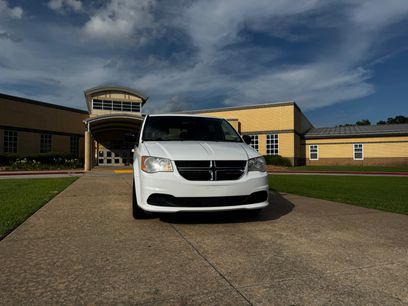 Used 2014 Dodge Grand Caravan SE w/ Quick Order Package 29E SE