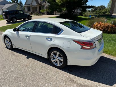 Used 2015 Nissan Altima 2.5 SV