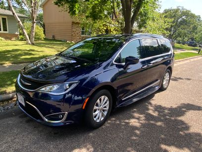 Used 2018 Chrysler Pacifica Touring-L