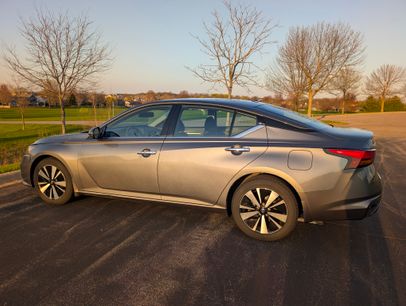 Used 2019 Nissan Altima 2.5 SV