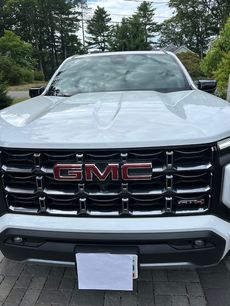 Used 2024 GMC Canyon AT4 w/ Technology Package