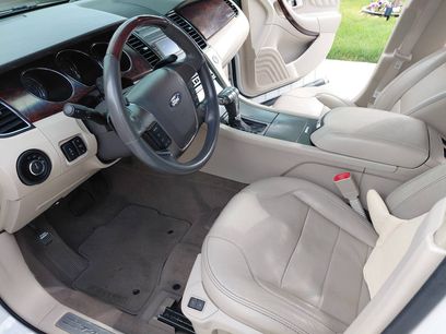 Used 2010 Ford Taurus Limited
