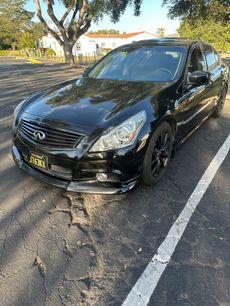 Used 2011 INFINITI G37 Journey