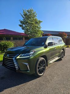 Used 2018 Lexus LX 570 4WD