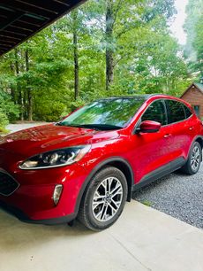 Used 2021 Ford Escape SEL w/ Technology Package