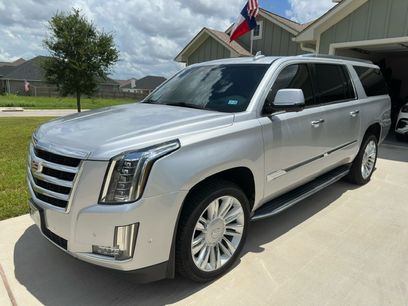 Used 2017 Cadillac Escalade ESV Luxury