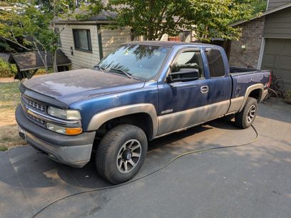 Used 2001 Chevrolet Silverado 2500 4x4 Extended Cab