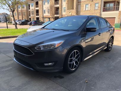 Used 2015 Ford Focus SE w/ SE Sport Package