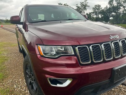 Used 2019 Jeep Grand Cherokee Laredo
