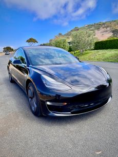 Used 2018 Tesla Model 3 Mid Range