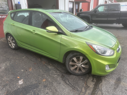 Used 2013 Hyundai Accent SE